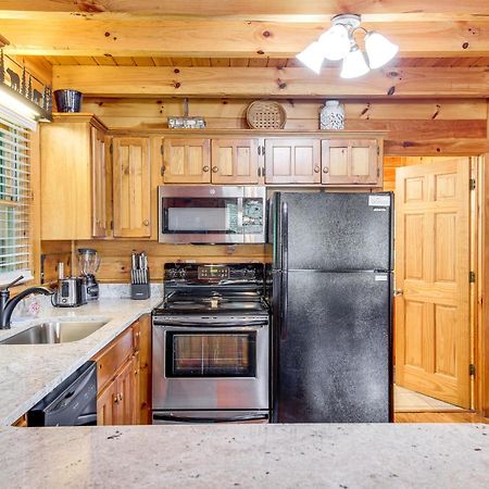 Pigeon Forge Cabin Premier Location And Hot Tub 외부 사진