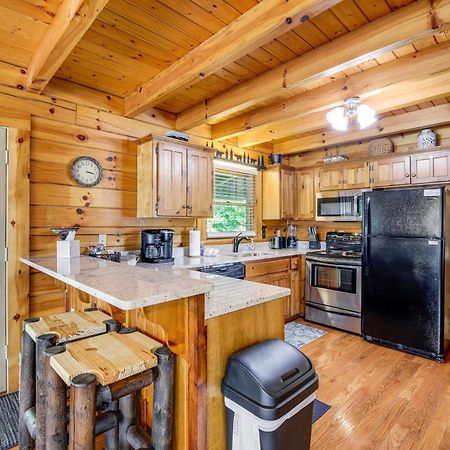 Pigeon Forge Cabin Premier Location And Hot Tub 외부 사진