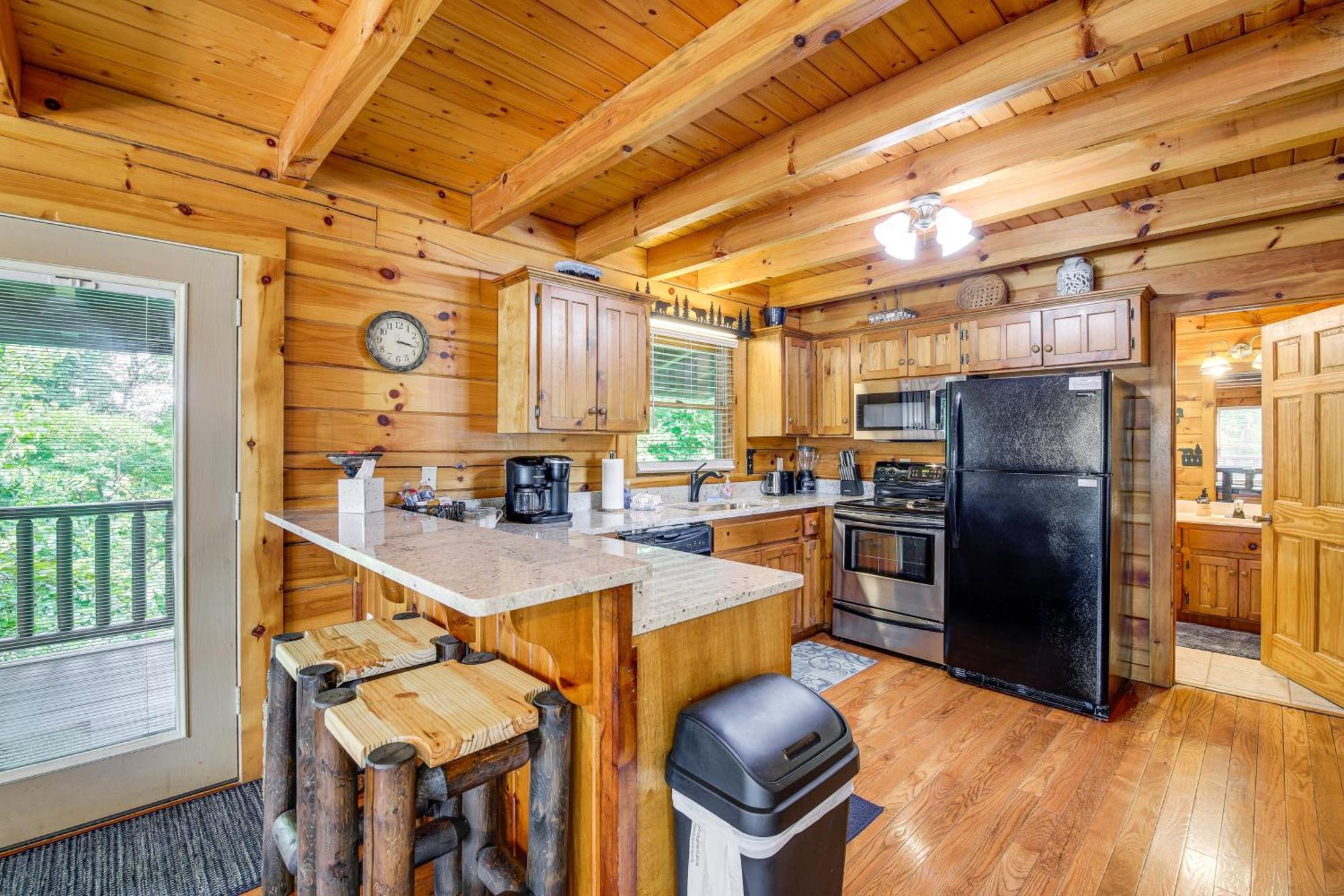 Pigeon Forge Cabin Premier Location And Hot Tub 외부 사진